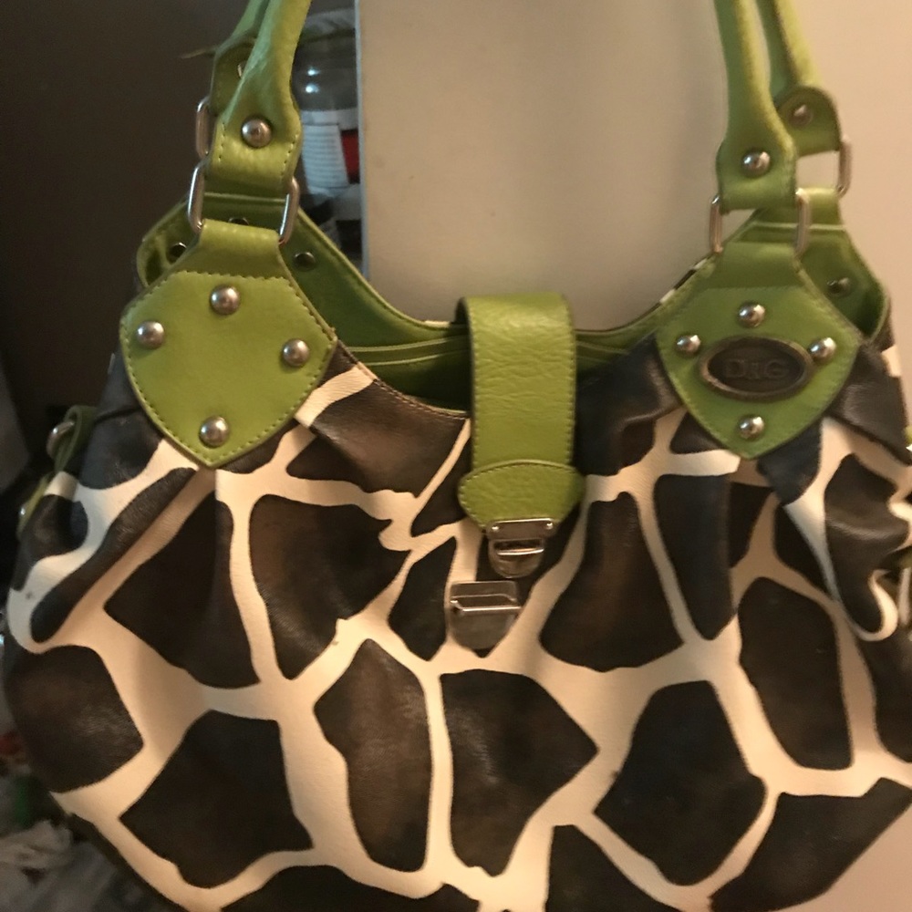 Cow print handblack